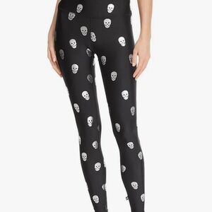 New condition Terez metallic silver skull leggings!